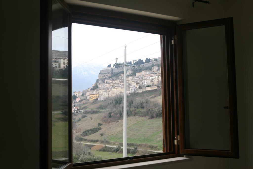 B&B La Collina Degli Ulivi Civitella Del Tronto Eksteriør bilde